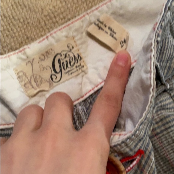 (24) Plaid Guess Shorts - Picture 2 of 7